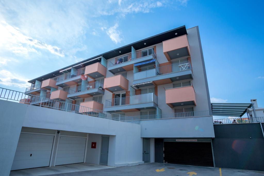 Studio Teuta - Private Parking Split Zewnętrze zdjęcie