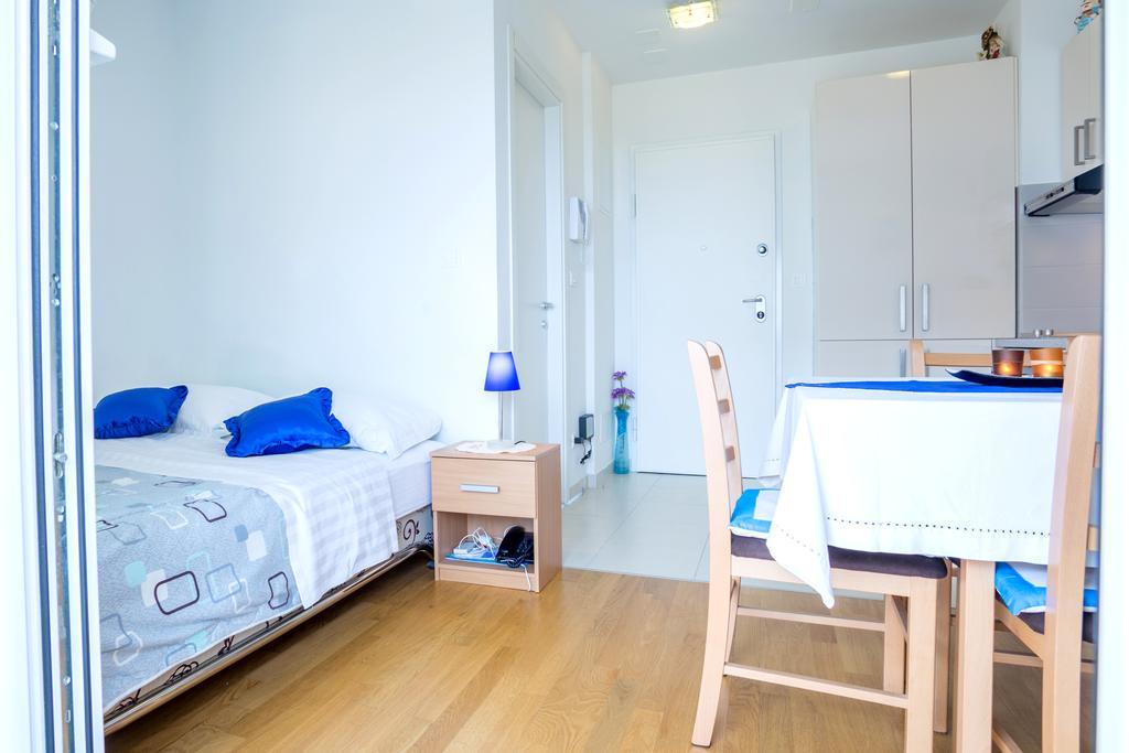 Studio Teuta - Private Parking Split Pokój zdjęcie